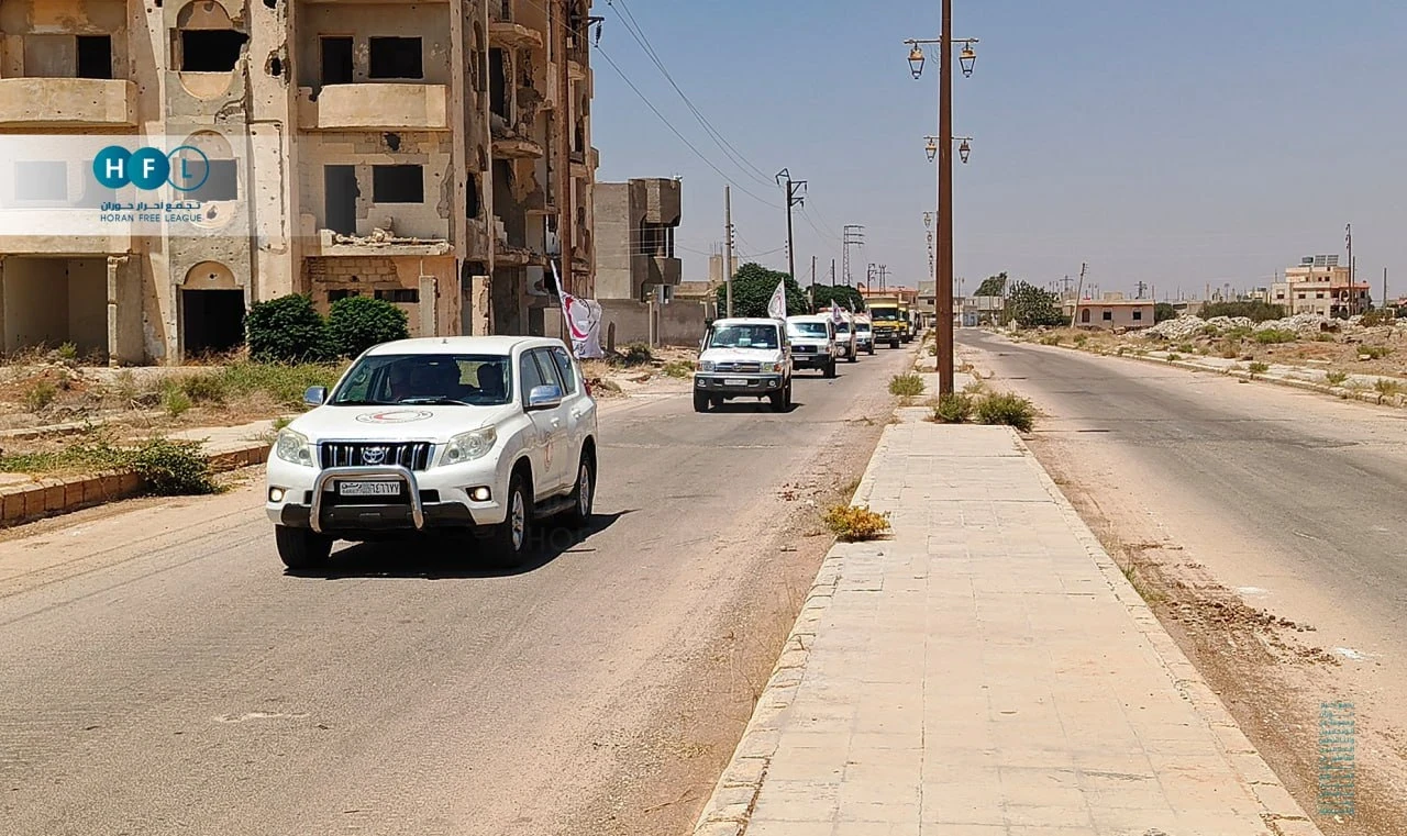 قافلة مساعدات إنسانية تعبر من...