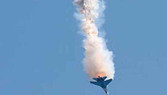 الثوار يسقطون طائرة حربية لقوا...