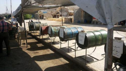 حصار الأسد يفاقم معاناة أهالي...