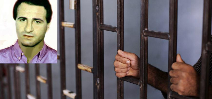 مستمراً في اعتقال عشرات آلاف ا...