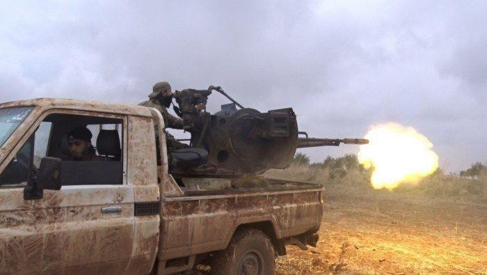 المعارضة تباغت النظام في اللاذ...