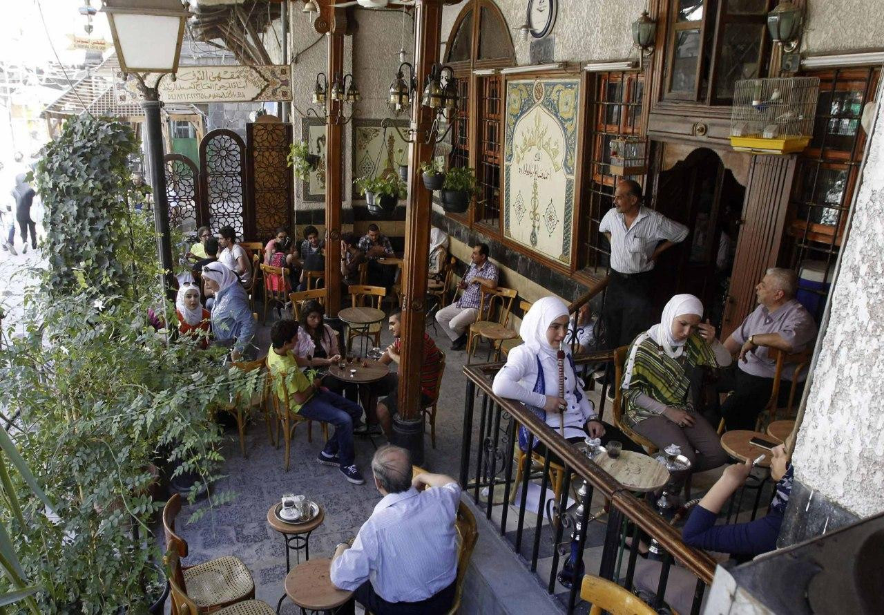 ثلث الراتب الشهري ثمن فنجان ال...