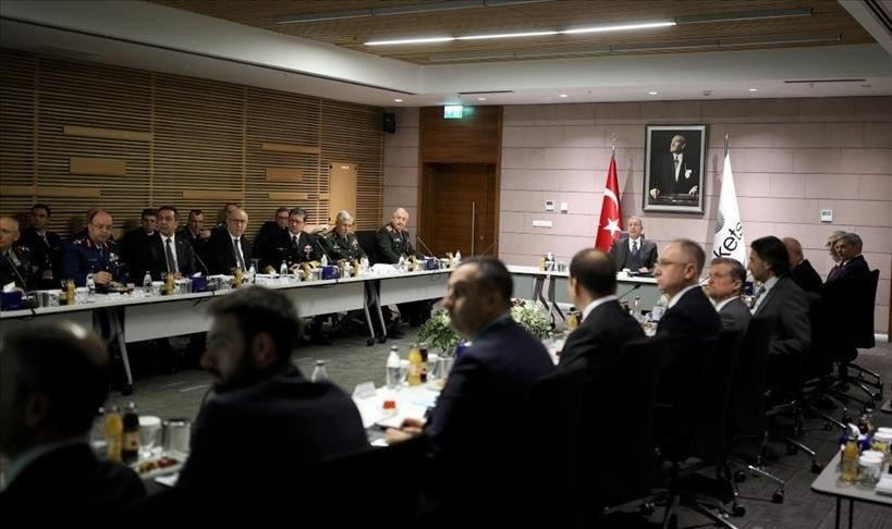 الدفاع التركية: آلاف المدنيين...