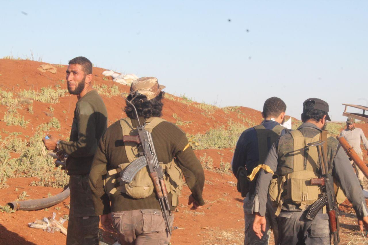 المعارضة تتصدى للنظام بريف حلب...