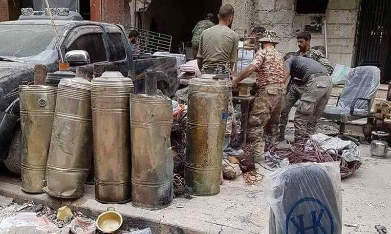 الشبيحة يستبيحون منازل المدنيي...