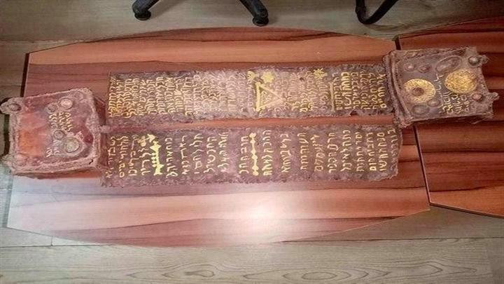 تركيا.. توقيف سوري بحوزته مخطو...