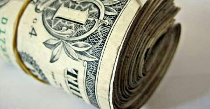 الدوﻻر يتراجع في إدلب وينخفض ب...