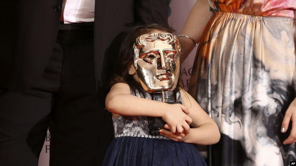 أمريكا تهنئ كادر "إلى سما" بال...