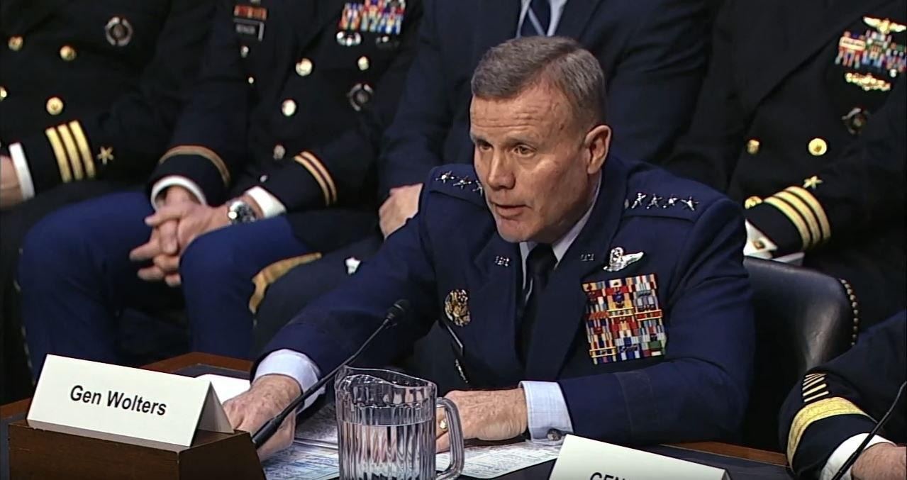 جنرال أمريكي: هناك تصادم مباشر...