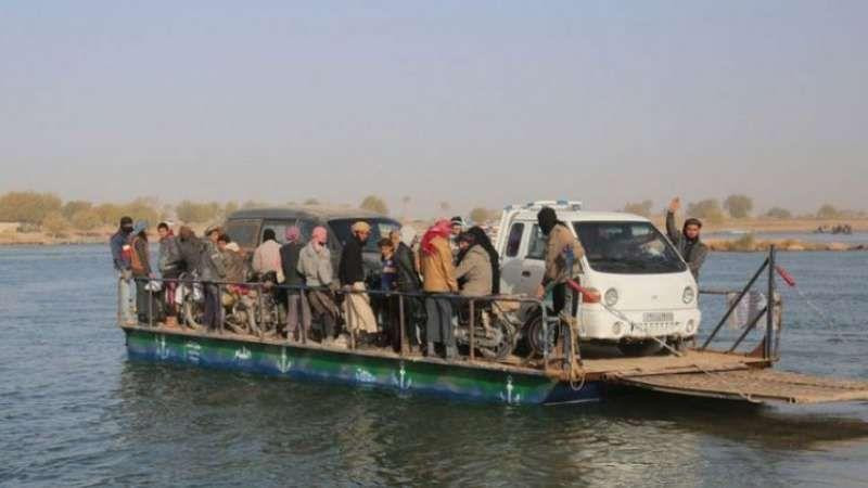 مخاوف من عبور 300 عائلة من منا...