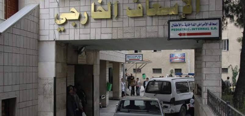 موالون للنظام يكسرون حظر التجو...