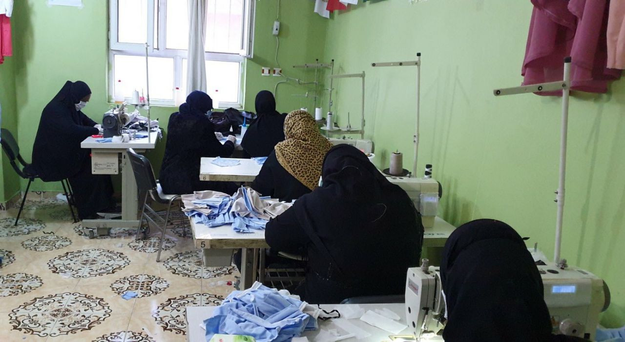 بشكل طوعي.. نساء سوريات ينتجن...