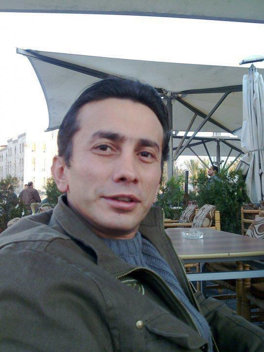 الكشف عن مقتل صحفي سوري تحت ال...