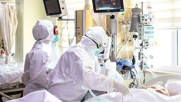 تركيا تجلي عشرات السوريين العا...