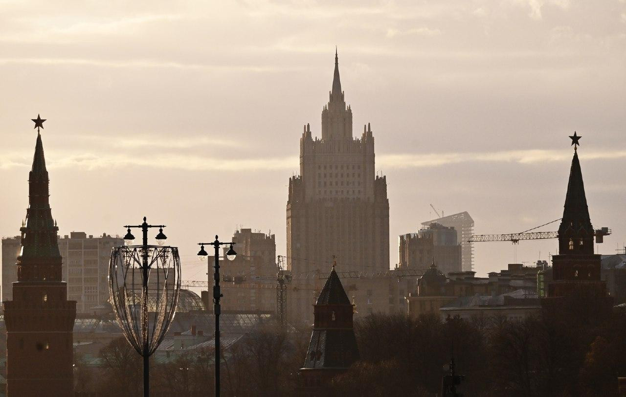 روسيا تدعو لرفع العقوبات عن ال...
