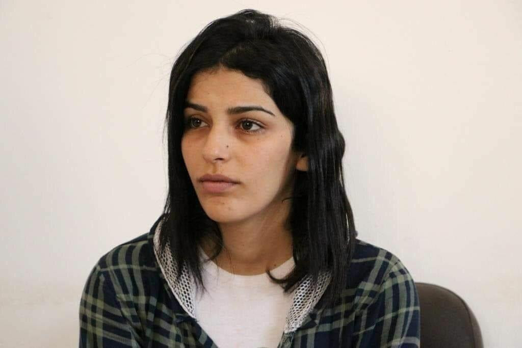 بسبب والدها.. "قسد" تعتقل فتاة...