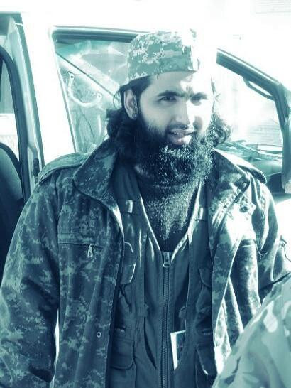 ما حقيقة الخلاف بين فصيل "الأو...