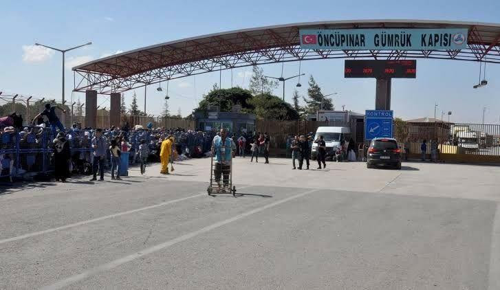 "باب السلامة" يسمح بعودة السور...