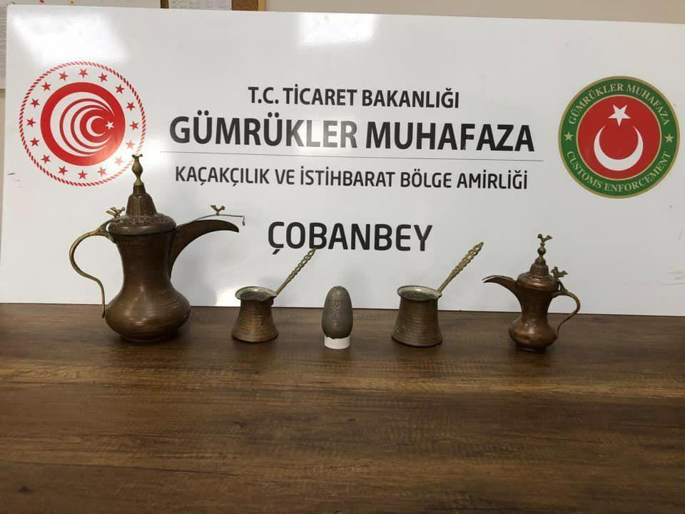 تركيا تُحبط محاولة تهريب قطع أ...