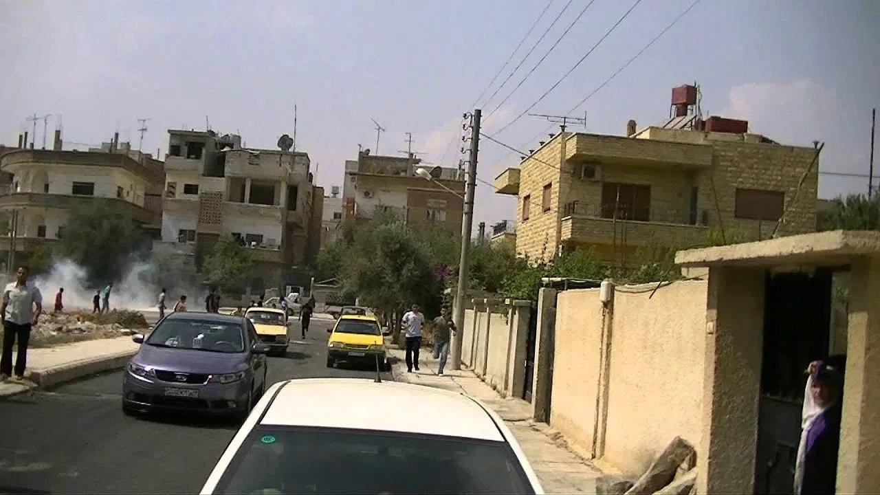 اشتباكات بين قوات النظام وأهال...