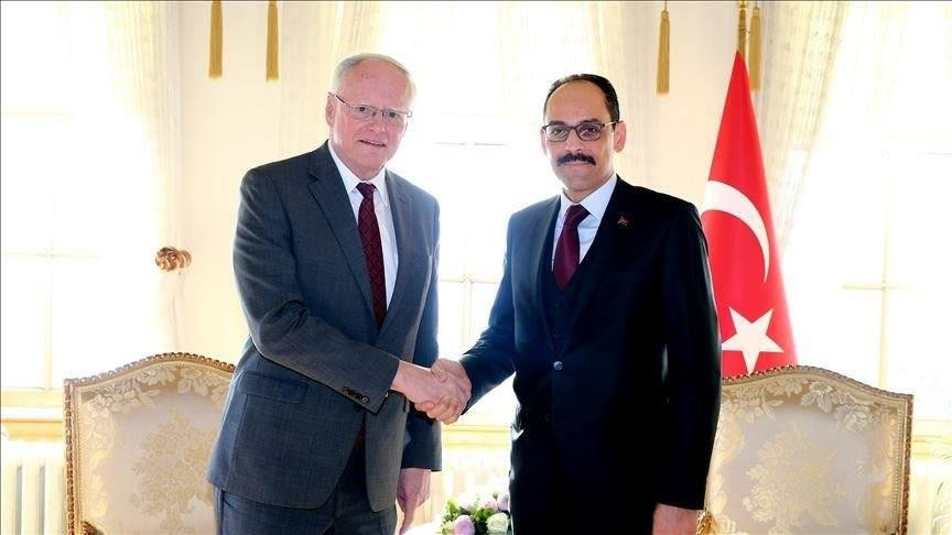 "جيفري" يبحث مع "قالن "تطورات...