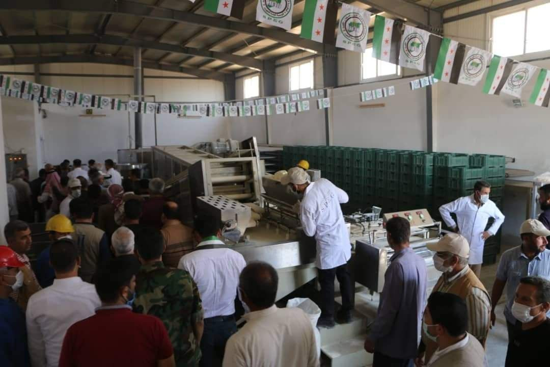 رئيس "الحكومة المؤقتة" يفتتح م...