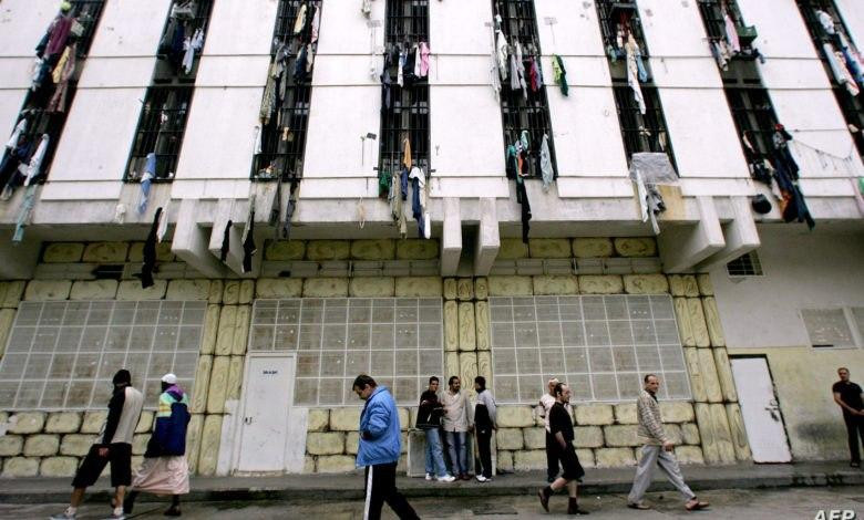 "كورونا" يخترق قضبان "رومية" و...