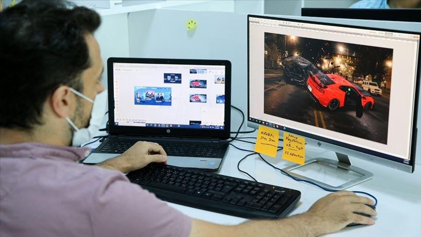 سوريون يطورون لعبة إلكترونية ت...