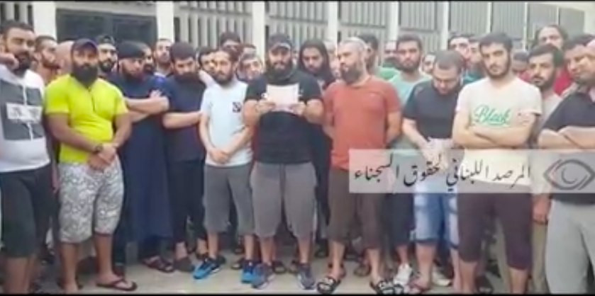 سجناء سوريون في لبنان يطالبون...