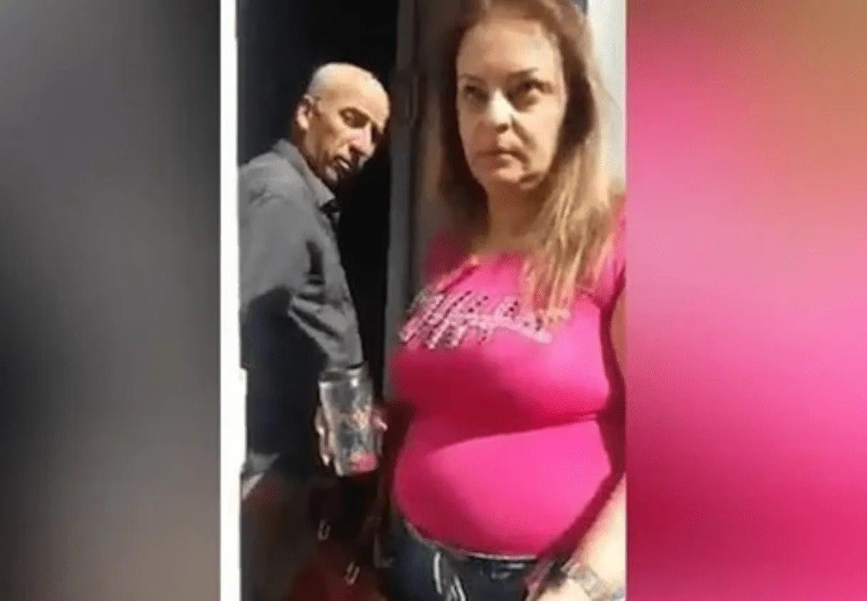 النظام يفصل موظفا كـ"كبش فداء"...