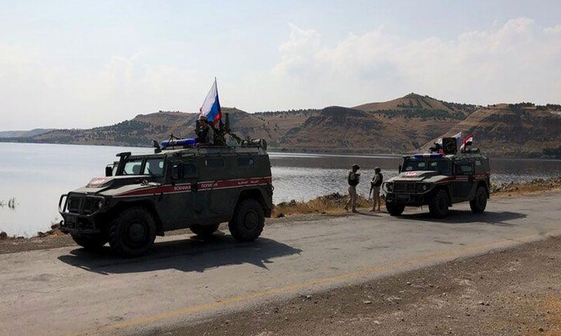 وفد روسي يجتمع بقادة ميليشيا "...