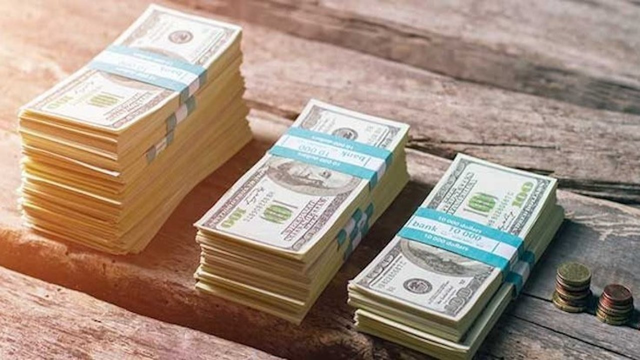 استمرار انهيار سعر صرف الليرة...