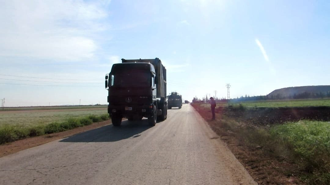 100 شاحنة تركية تُغادر نقطتين...