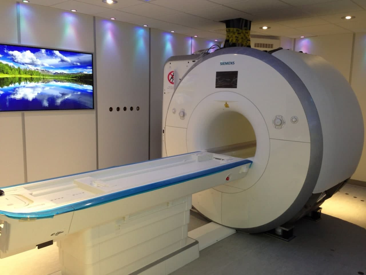 استيراد أجهزة طبية منتهية الصل...