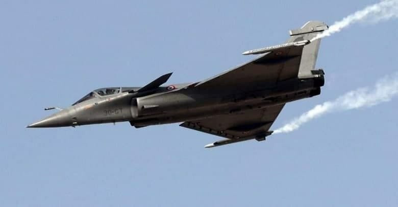 غارات مجهولة تضرب مواقع إيران...