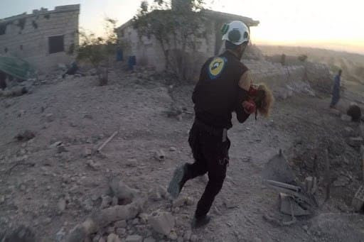 استشهاد طفل وجرحى بانفجار في م...