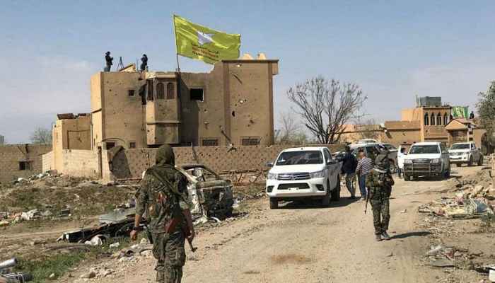 "قسد" تعتقل مدنيين في الحسكة ل...