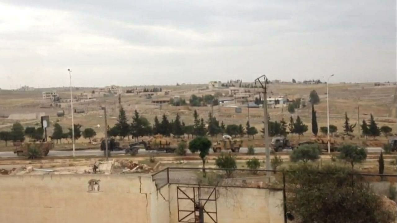 دخول 20 شاحنة تركية برفقة قوات...