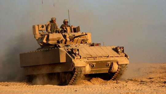 ما الأسباب التي دفعت بأمريكا ل...