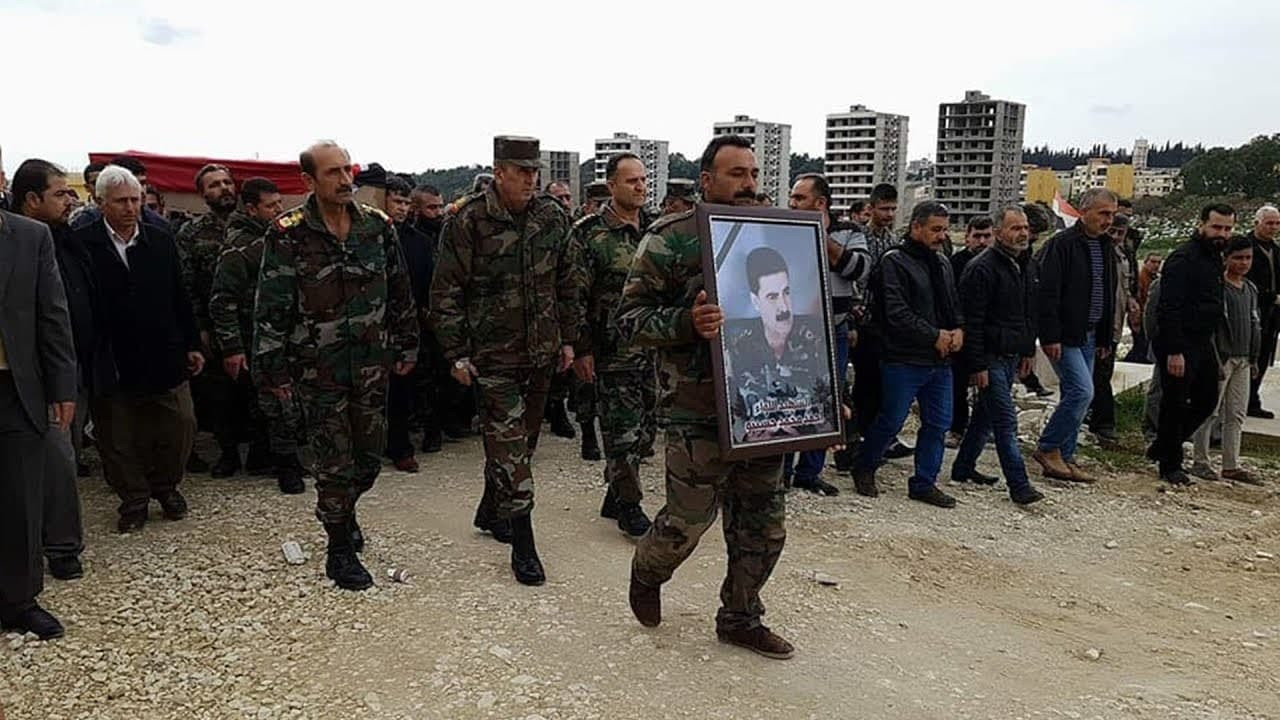 من الذي يصفي ضباط النظام فيـرو...