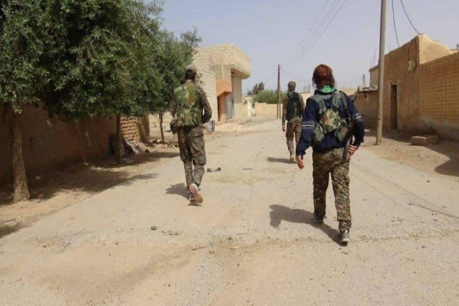 دير الزور.. "قسد" تطالب البلدي...