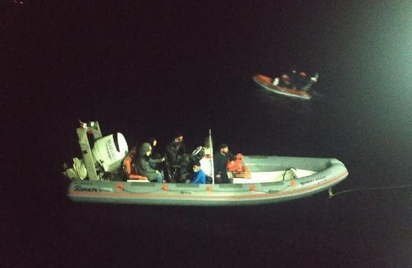 توقيف 13 سوريا حاولوا الوصول إ...