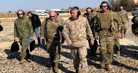 زيارة ماكينزي لقاعدة التنف الع...