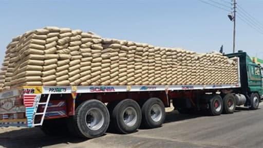 مدير متهم بالفساد يغادر سوريا...