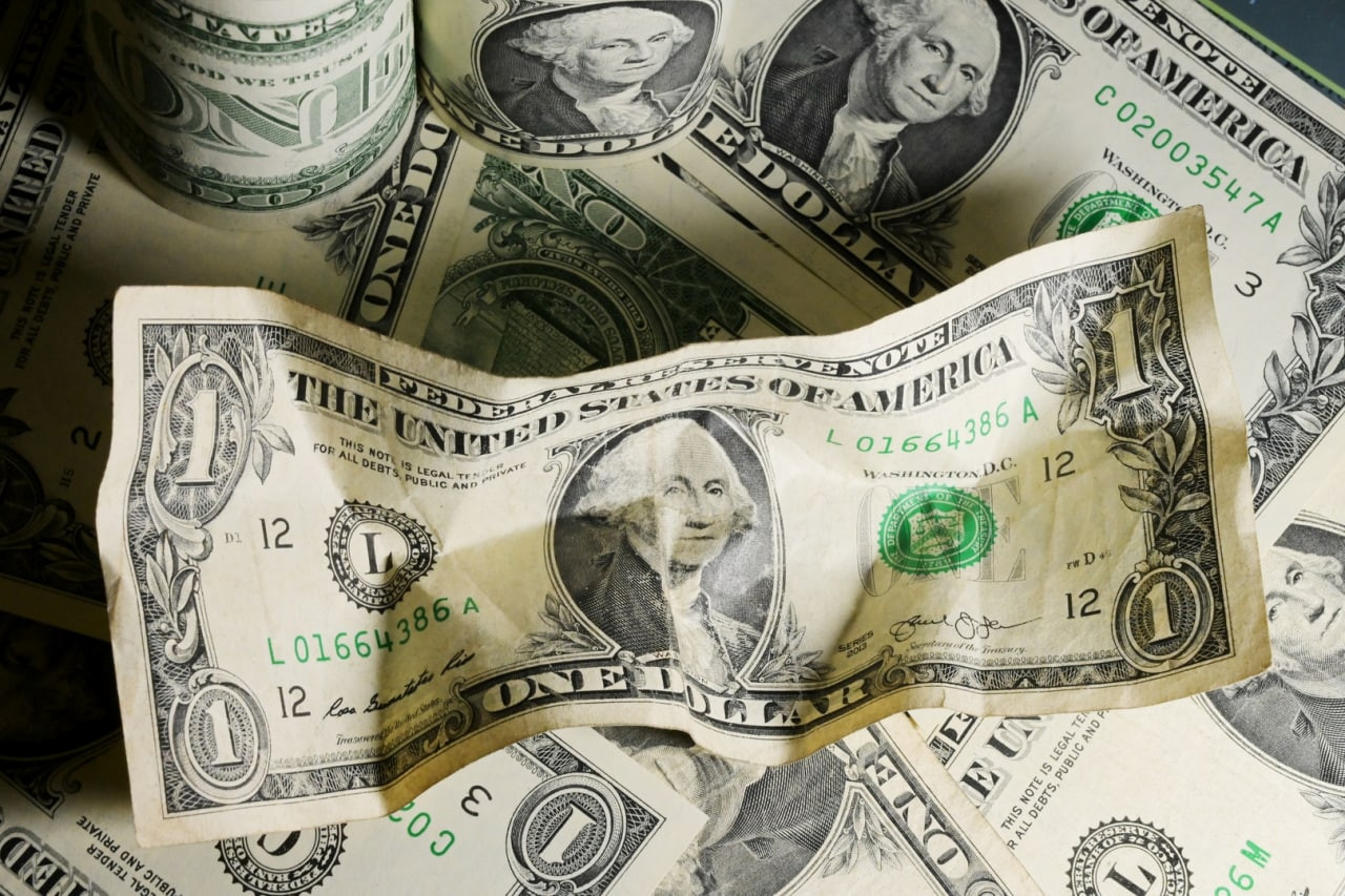 تراجع سعر صرف الليرة أمام الدو...