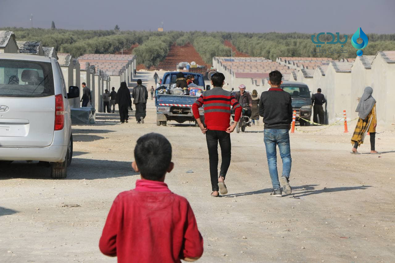 فريق "ملهم" ينهي بناء 500 وحدة...