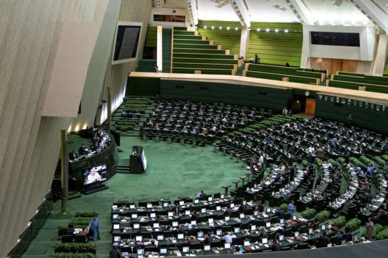 إدانة إيرانية لعقوبات الاتحاد...