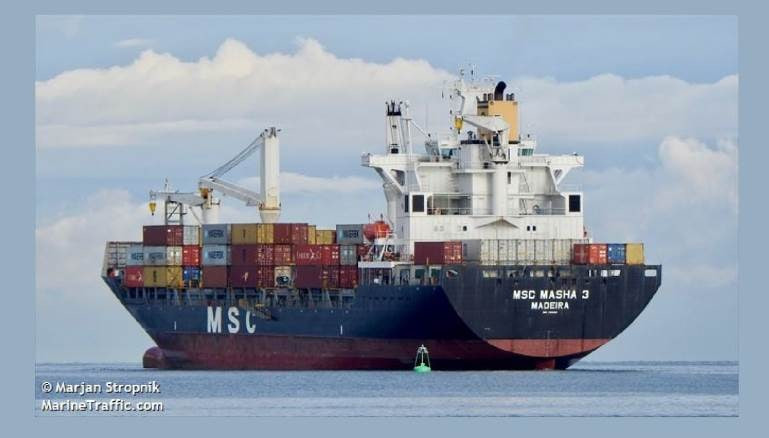 شحنة مواد كيماوية خطرة إلى سور...