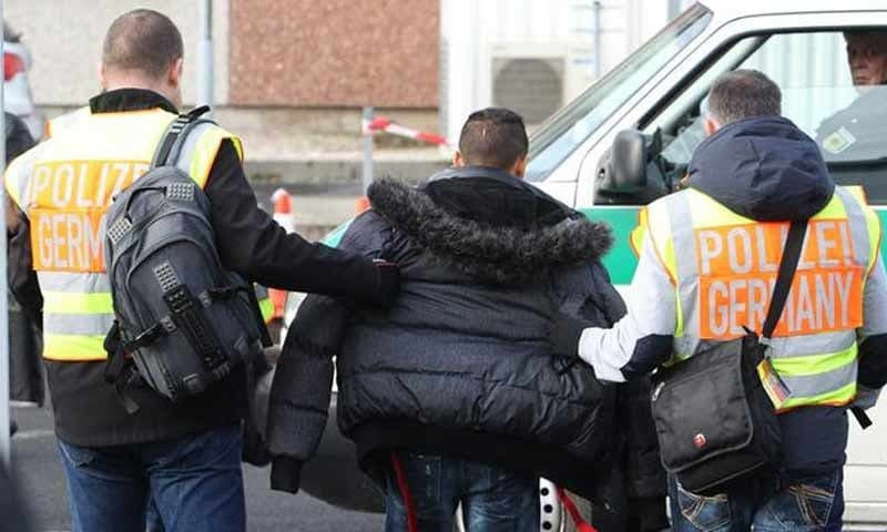 مسؤول ألماني ينتقد قرار المحكم...