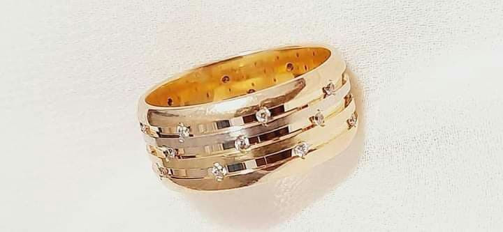 غرام الذهب يتراجع 1000 ليرة في...